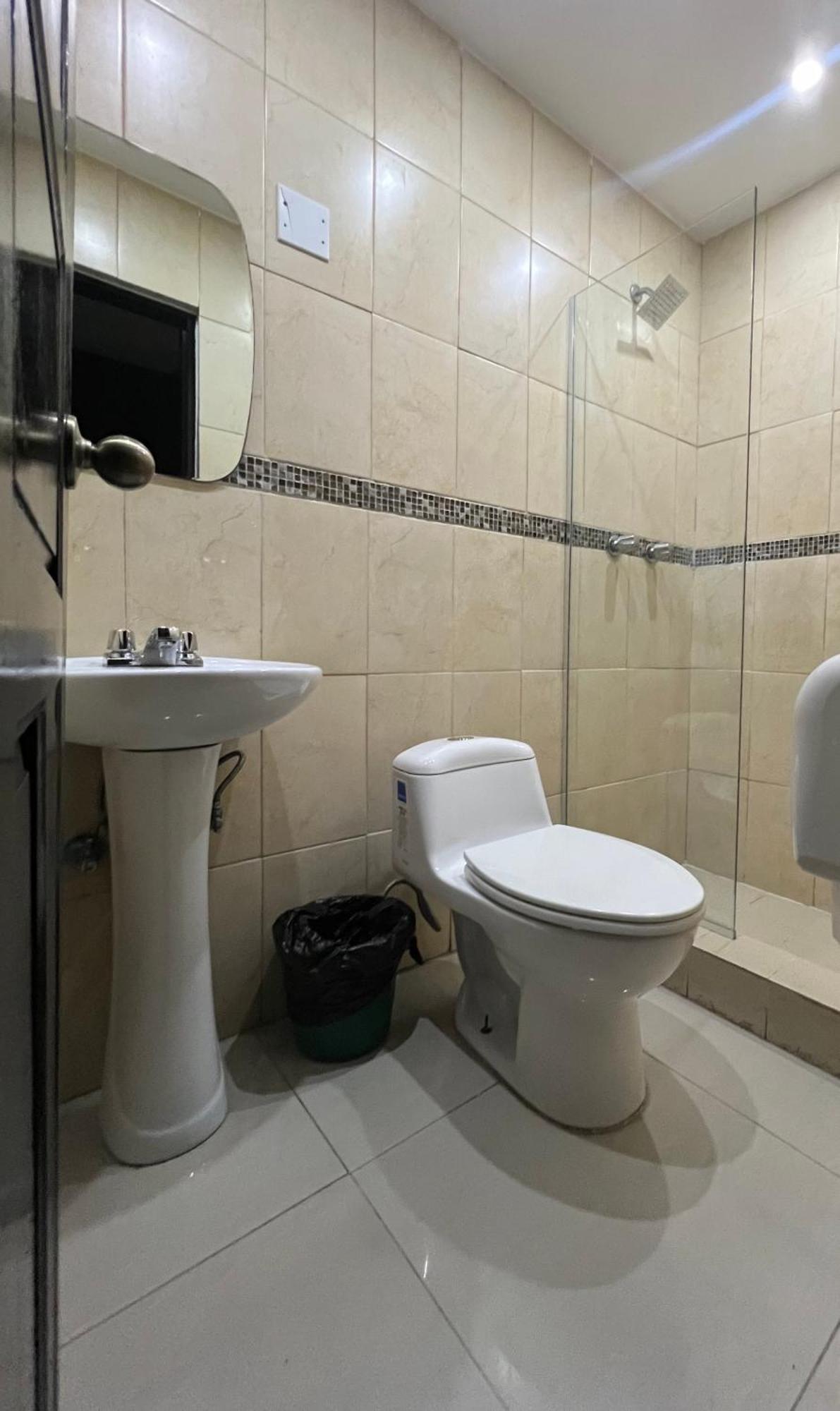 La Cubana Hotel & Suites Colon Exteriör bild