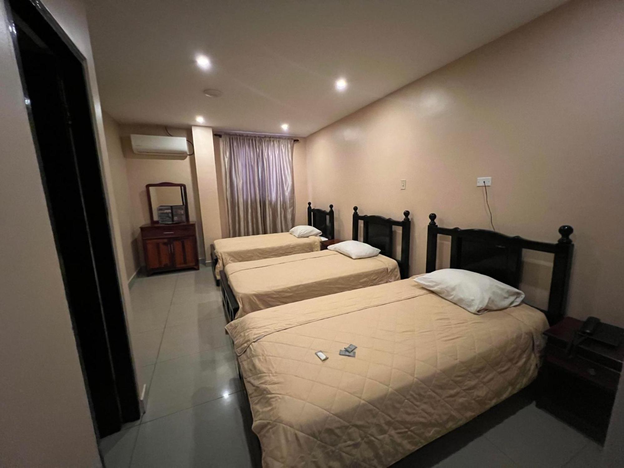 La Cubana Hotel & Suites Colon Exteriör bild
